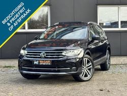 Zwart Gebruikt 2022 VW Tiguan Elegance SUV | € 35.335 (Goede deal)
