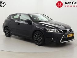 Zwart (metallic) Gebruikt 2014 Lexus CT200h Business Edition Hatchback | € 13.999 (Eerlijke prijs)