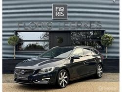 Grijs Gebruikt 2013 Volvo V60 Summum Stationwagen | € 5.450