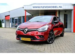 Rood Gebruikt 2018 Renault Clio IV Intens Hatchback | € 8.750 (Eerlijke prijs)