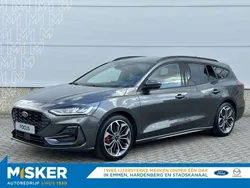Grijs, metallic lak Nieuw 2024 Ford Focus ST-Line X Stationwagen | € 38.190