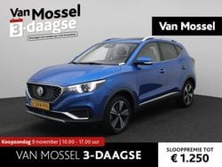 Blauw Gebruikt 2021 MG ZS Luxury Sedan | € 16.400 (Eerlijke prijs)