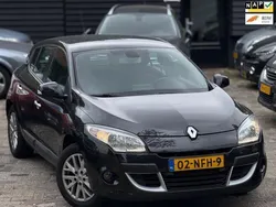 Zwart Gebruikt 2010 Renault Mégane III Hatchback | € 2.999 (Eerlijke prijs)