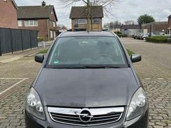 Gebruikt 2010 Opel Zafira Innovation MPV | € 2.700