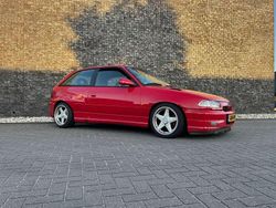 Rood Gebruikt 1992 Opel Astra Hatchback | € 5.999