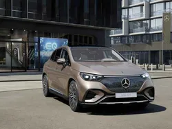 Bruin Nieuw 2025 Mercedes EQE500 Sport Edition SUV | € 116.720