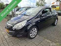 Zwart Gebruikt 2011 Opel Corsa Edition Hatchback | € 1.850 (Eerlijke prijs)