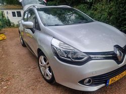 Zilver Gebruikt 2015 Renault Clio GrandTour Dynamique Stationwagen | € 4.750 (Eerlijke prijs)