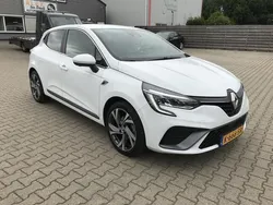 Wit Gebruikt 2021 Renault Clio V R.S. Hatchback | € 19.750 (Eerlijke prijs)