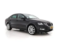 Zwart magic pareleffect metallic Gebruikt 2018 Skoda Octavia Business Line Sedan | € 10.645