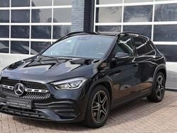 Zwart Gebruikt 2020 Mercedes GLA200 AMG line SUV | € 34.950 (Eerlijke prijs)