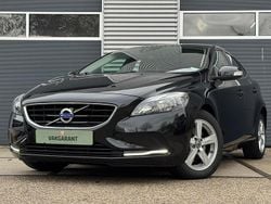 Zwart Gebruikt 2015 Volvo V40 Kinetic Stationwagen | € 12.950 (Duur)