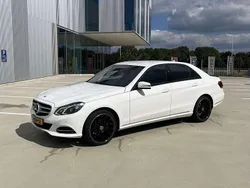 Wit Gebruikt 2013 Mercedes E200 Avantgarde Sedan | € 19.750 (Iets duurder)