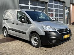 Grijs Gebruikt 2017 Peugeot Partner Van | € 11.950 (Iets duurder)