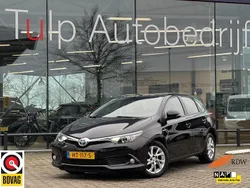 Zwart Gebruikt 2015 Toyota Auris Hatchback | € 13.749 (Eerlijke prijs)