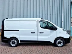 Wit Gebruikt 2017 Renault Trafic Komfort Van | € 10.995 (Eerlijke prijs)