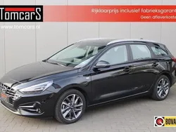Zwart Gebruikt 2024 Hyundai i30 Comfort Stationwagen | € 25.950 (Goede deal)