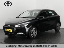Zwart Gebruikt 2016 Hyundai i20 Blackline Hatchback | € 5.889 (Eerlijke prijs)