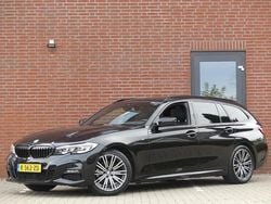 Zwart Gebruikt 2020 BMW 320 M Sport Stationwagen | € 28.450 (Iets duurder)