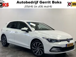 Wit Gebruikt 2021 VW Golf VIII Style Hatchback | € 22.845 (Eerlijke prijs)