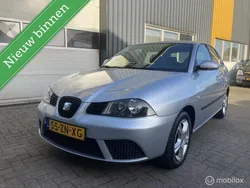 Grijs, metallic lak Gebruikt 2008 Seat Ibiza Hatchback | € 3.495 (Eerlijke prijs)