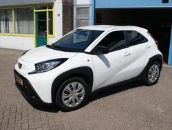 Wit Gebruikt 2024 Toyota Aygo Play Hatchback | € 16.950 (Goede deal)