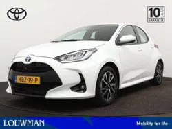Wit Gebruikt 2024 Toyota Yaris Hybrid Hatchback | € 23.445 (Eerlijke prijs)