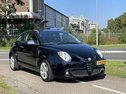 Zwart, metallic lak Gebruikt 2013 Alfa Romeo MiTo Distinctive Hatchback | € 3.650