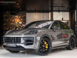 Grijs Gebruikt 2024 Porsche Cayenne Turbo E-Hybrid SUV | € 249.950