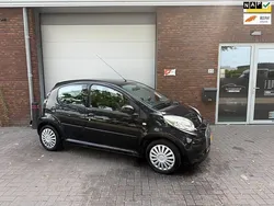 Zwart Gebruikt 2011 Citroën C1 SELECTION Hatchback | € 3.299 (Eerlijke prijs)