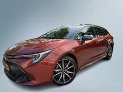 Bruin Gebruikt 2025 Toyota Corolla Sport Stationwagen | € 45.950