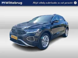 Zwart Gebruikt 2024 VW T-Roc Edition SUV | € 30.950 (Super prijs)