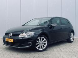 Zwart Gebruikt 2014 VW Golf VII Highline Hatchback | € 9.000 (Eerlijke prijs)