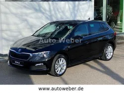Zwart Gebruikt 2021 Skoda Scala Clever Hatchback | € 28.490 (Eerlijke prijs)