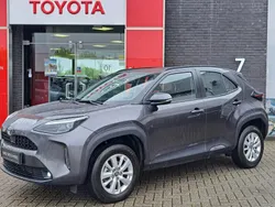 Grijs Gebruikt 2024 Toyota Yaris Cross Active SUV | € 28.790 (Eerlijke prijs)