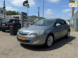 Grijs Gebruikt 2011 Opel Astra Cosmo Hatchback | € 4.649 (Eerlijke prijs)