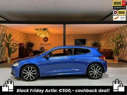 Blauw (metallic) Gebruikt 2017 VW Scirocco R-line Coupé | € 15.990 (Iets duurder)