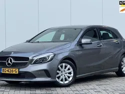Grijs Gebruikt 2016 Mercedes A180 Edition Hatchback | € 11.900 (Eerlijke prijs)