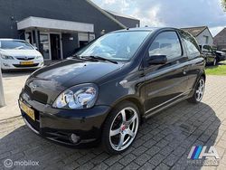 Zwart Gebruikt 2002 Toyota Yaris Sport Hatchback | € 3.200 (Eerlijke prijs)