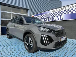 Grijs Gebruikt 2024 Peugeot 2008 Allure SUV | € 25.450 (Goede deal)