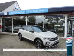 Grijs Gebruikt 2023 VW T-Roc Style SUV | € 35.980 (Iets duurder)