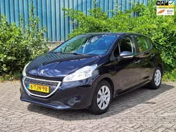 Blauw, metallic lak Gebruikt 2014 Peugeot 208 Access Hatchback | € 6.750 (Eerlijke prijs)