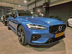Blauw Gebruikt 2021 Volvo V60 R-Design Stationwagen | € 29.999 (Goede deal)