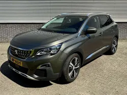 Grijs Gebruikt 2017 Peugeot 3008 SUV | € 14.500 (Eerlijke prijs)