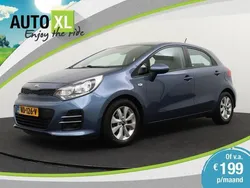 Blauw, metallic lak Gebruikt 2017 Kia Rio Hatchback | € 7.940 (Eerlijke prijs)