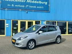 Hatchback Gebruikt 2011 Renault Scénic III Dynamique MPV | € 4.950 (Eerlijke prijs)