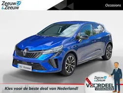 Donker ironblauw rqh Gebruikt 2024 Renault Clio V Techno Hatchback | € 20.935 (Iets duurder)