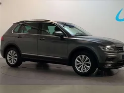 Grijs Gebruikt 2019 VW Tiguan Comfortline SUV | € 26.250 (Eerlijke prijs)