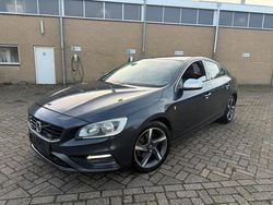 Grijs (metallic) Gebruikt 2014 Volvo S60 R-Design Sedan | € 4.999 (Goede deal)