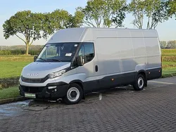 Zilver Gebruikt 2019 Iveco Daily Van | € 23.950